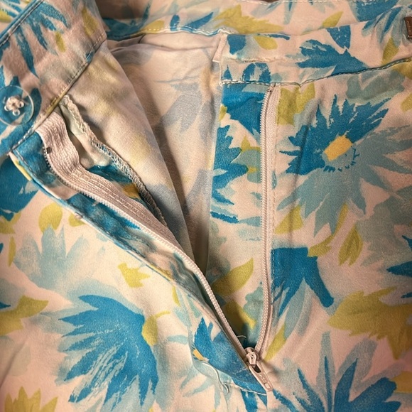 The Worthington‎ StretchWomens Cropped Floral Print Pants Blue Yellow 8 Summer - Picture 7 of 7